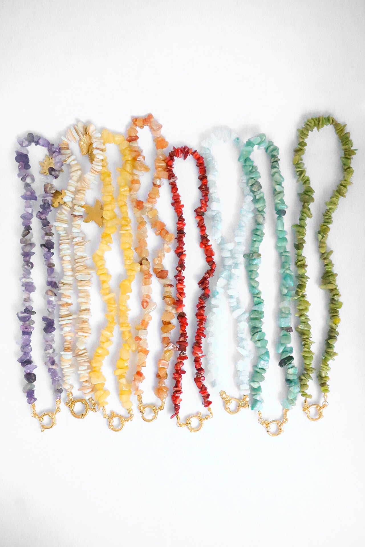CHARM NECKLACE- FIO EM PEDRAS ARTIFICIAIS