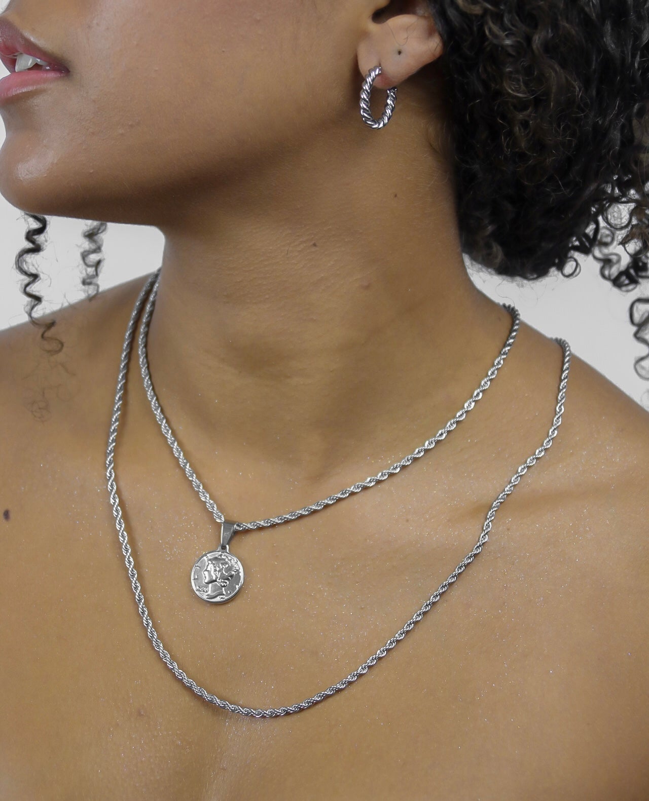 VICTORIA NECKLACE