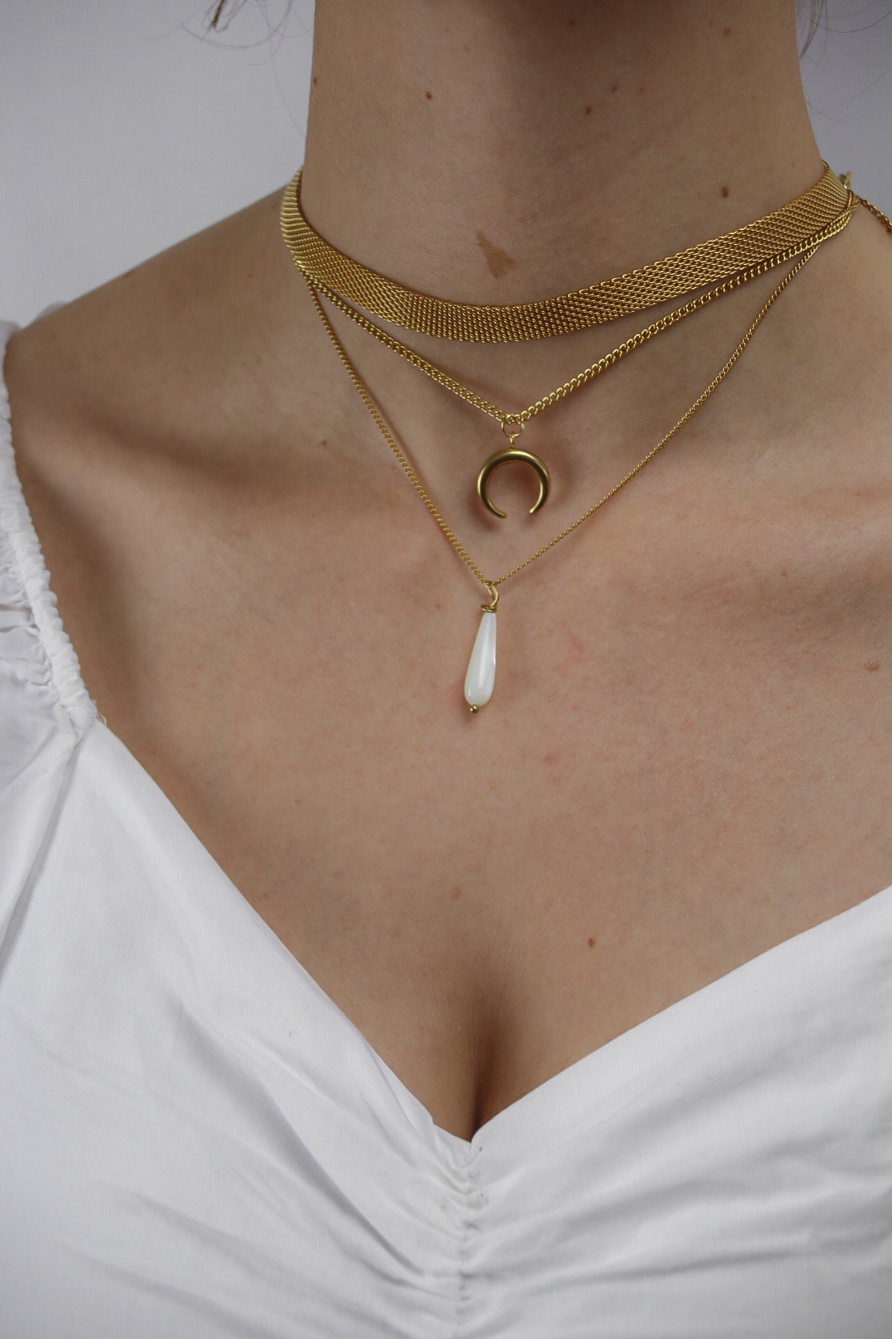 DAISY NECKLACE