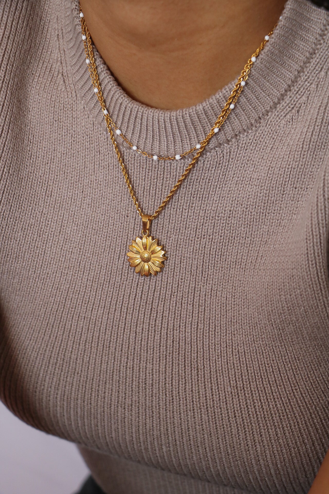 NOA NECKLACE
