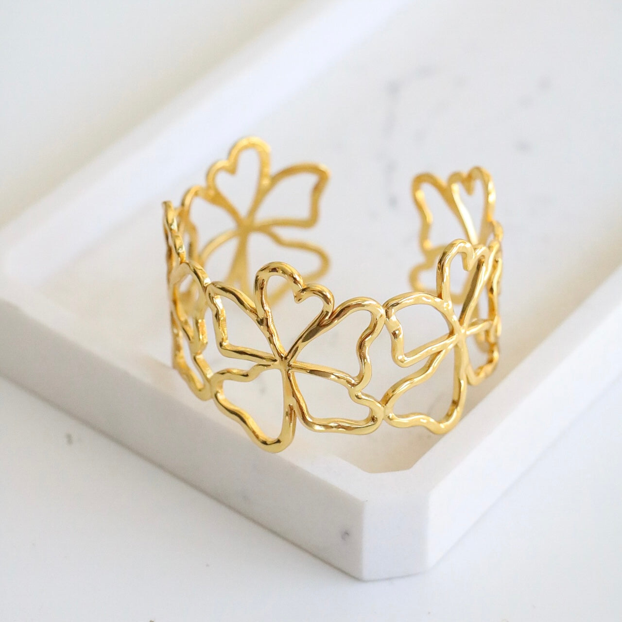 PULSEIRA FLOWER