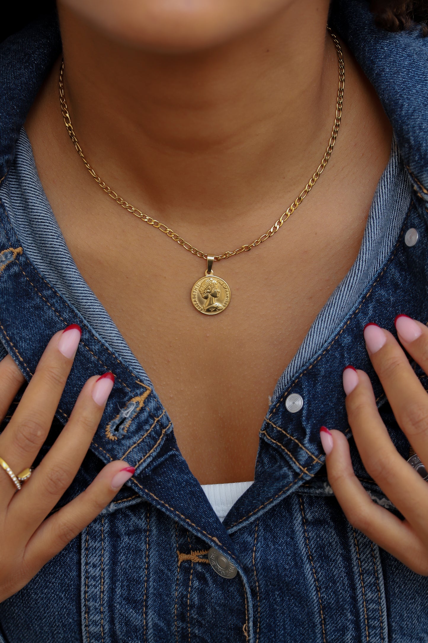 VICTORIA NECKLACE