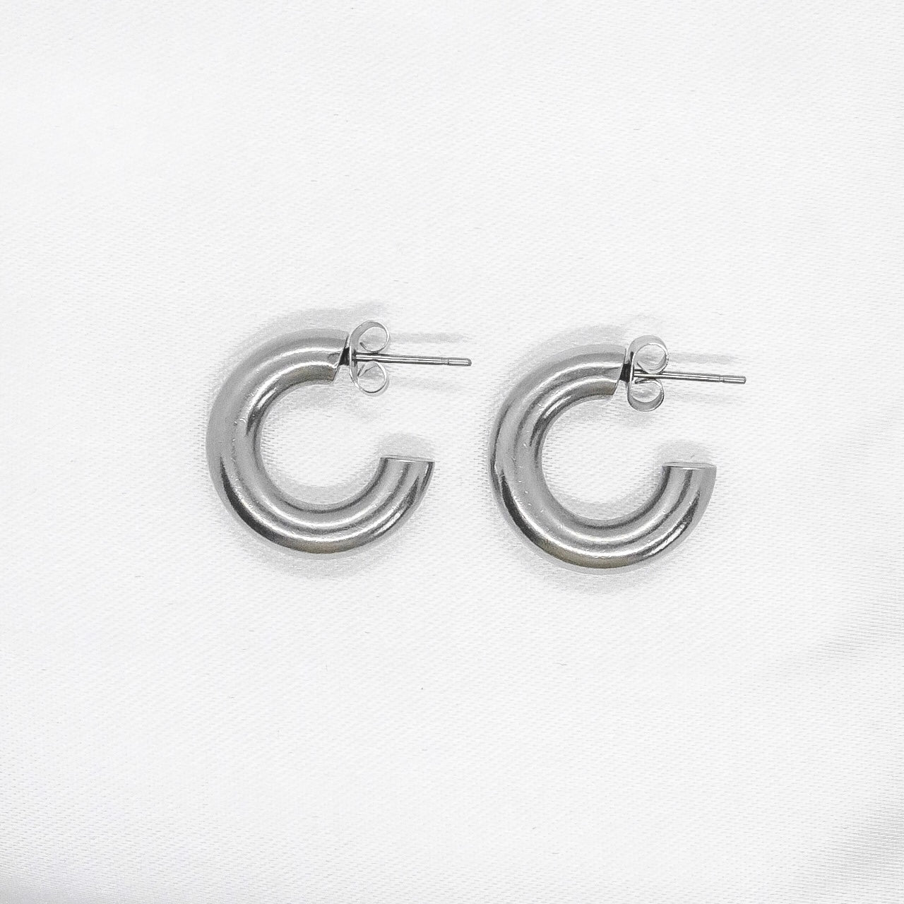 OLIVIA EARRINGS