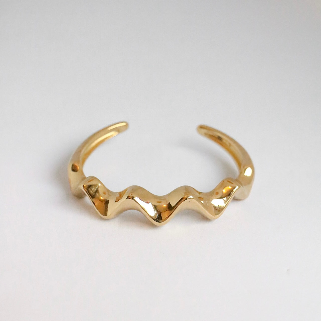 PULSEIRA SHAY