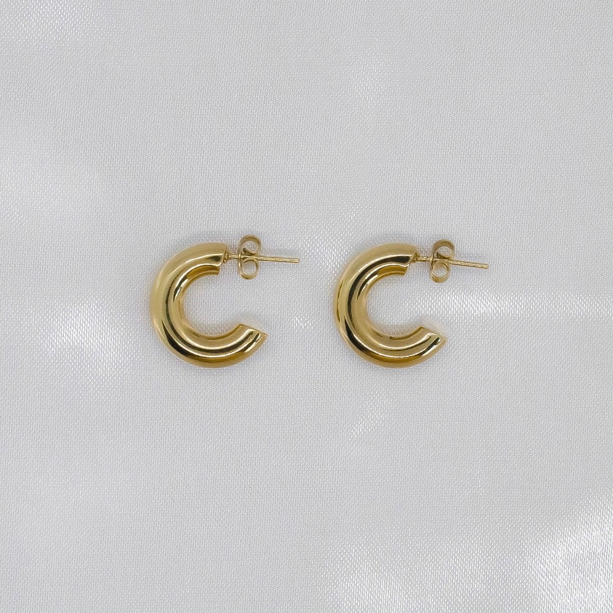 OLIVIA EARRINGS