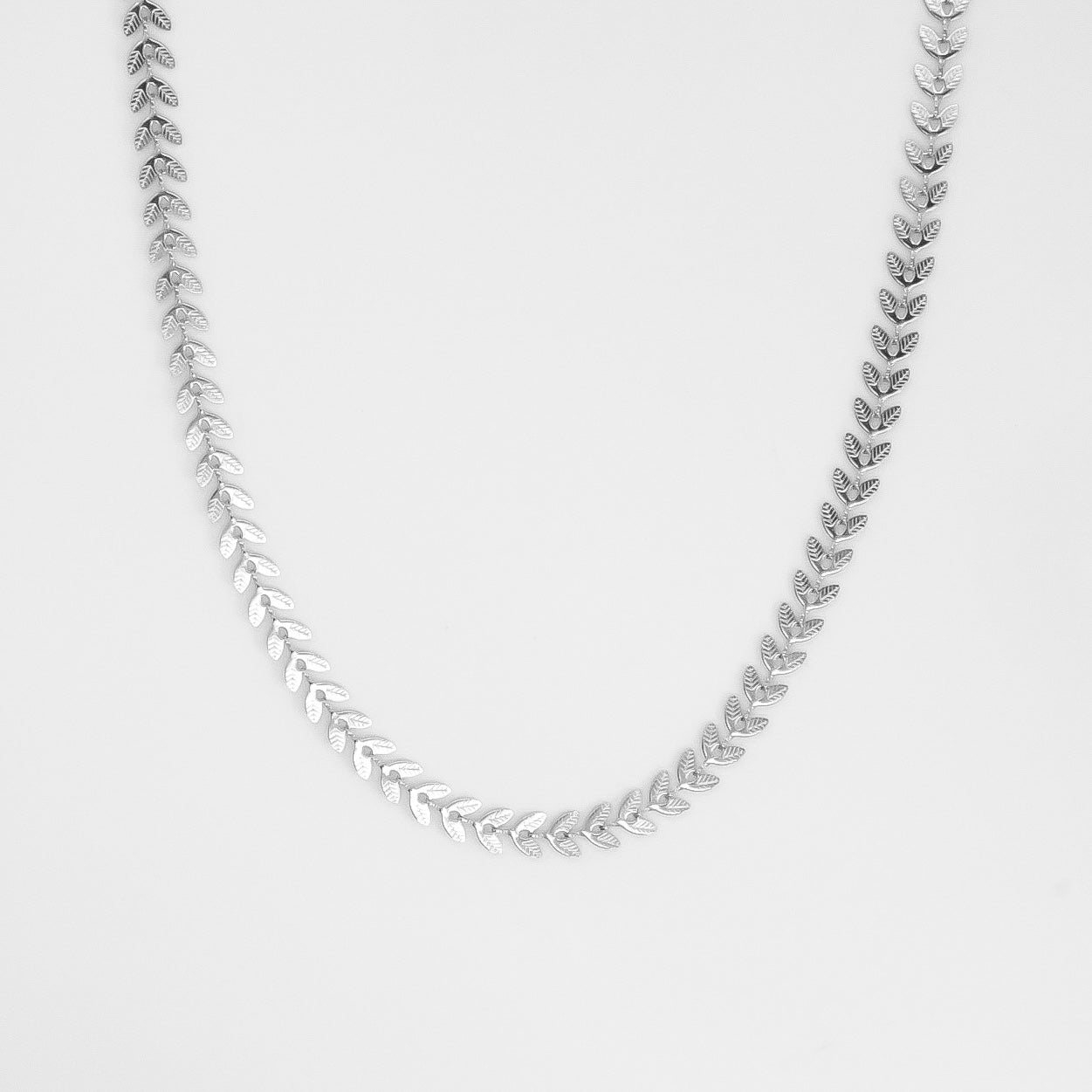CHLOE NECKLACE